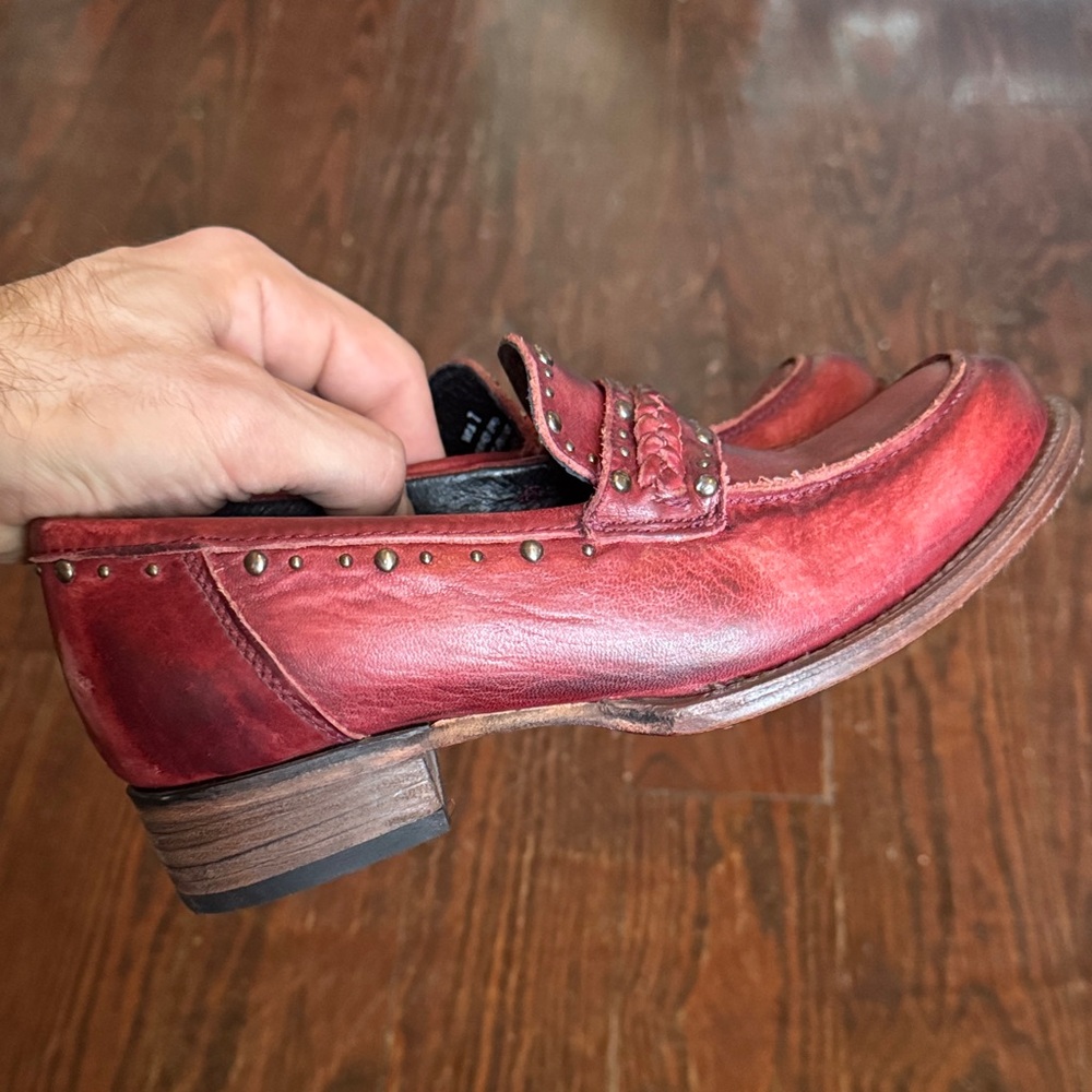 Freebird by Steven Red Studded Myla Leather Women’s Loafers Size 7 - Picture 7 of 8